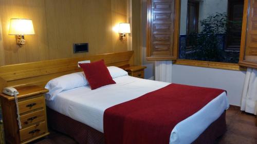 Habitación Doble del hotel Real De Toledo. Foto 5
