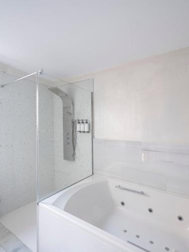 Suite Executive del hotel Pintor El Greco. Foto 7