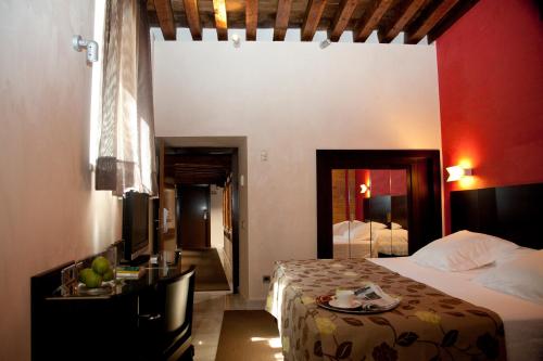 Habitación Deluxe del hotel Pintor El Greco. Foto 5