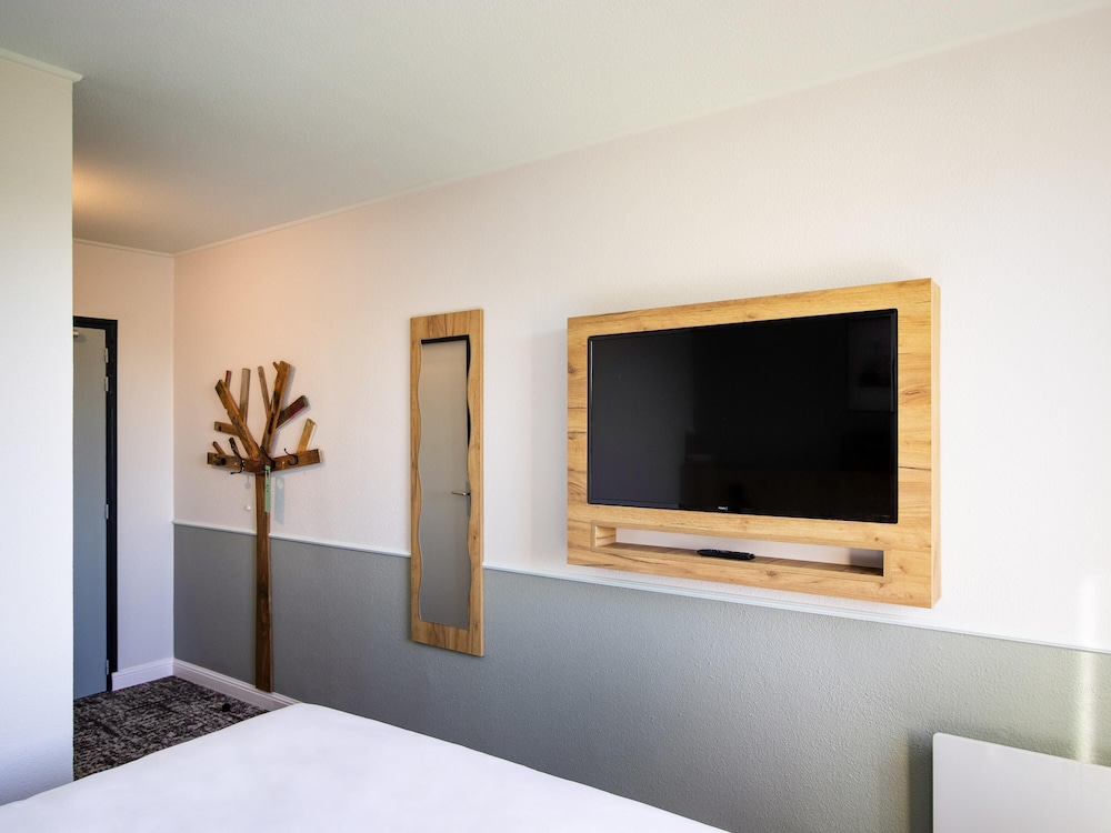 Pop Room with a double bed del hotel Greet Castres Saïx. Foto 2