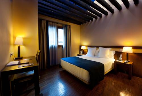 Habitación doble del hotel Abad Toledo. Foto 1
