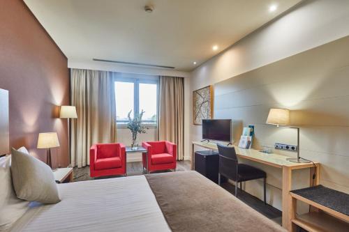 Habitación Doble Confort - 1 o 2 camas del hotel Silken Puerta De Valencia. Foto 3