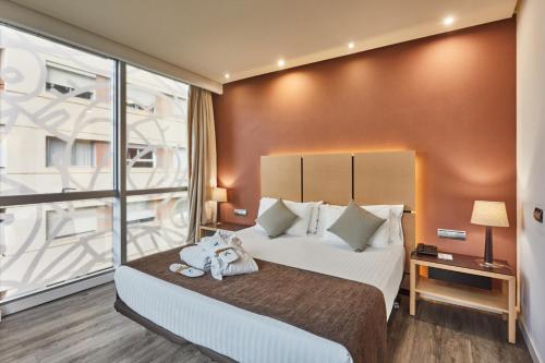 Suite Junior del hotel Silken Puerta De Valencia. Foto 5