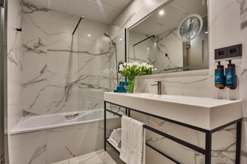 Habitación Familiar del hotel Silken Puerta De Valencia. Foto 4