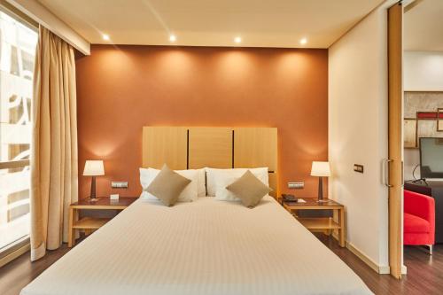 Habitación Familiar del hotel Silken Puerta De Valencia. Foto 7