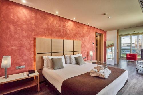 Suite Presidencial con bañera de hidromasaje del hotel Silken Puerta De Valencia. Foto 9