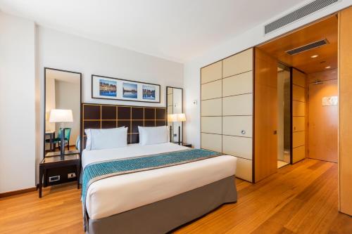 Habitación Doble Superior del hotel Eurostars Gran Valencia. Foto 1