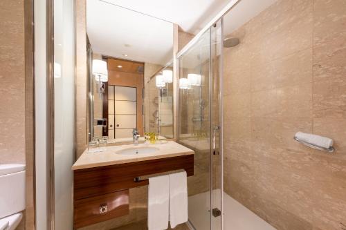 Habitación Doble Superior del hotel Eurostars Gran Valencia. Foto 2