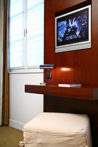 Habitación Doble Clásica del hotel Le Clos Medicis. Foto 5
