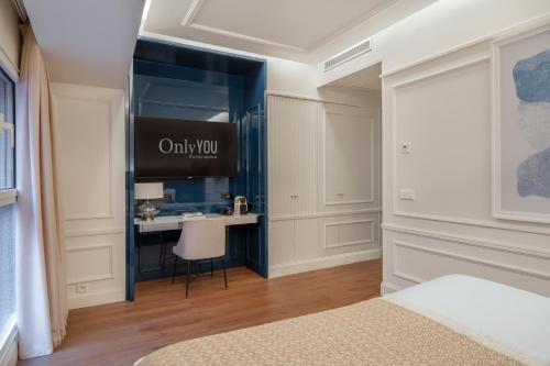 Habitación Doble Interior del hotel Only You Valencia. Foto 6