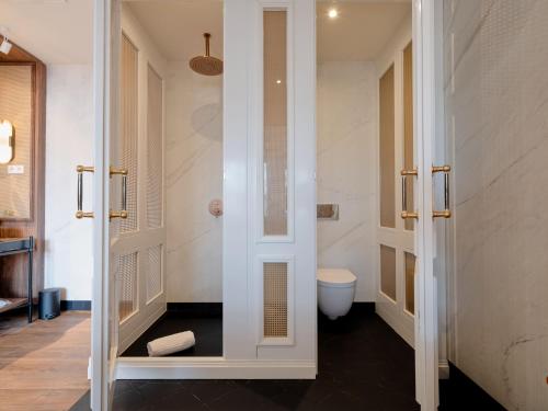 Suite Presidencial del hotel Only You Valencia. Foto 2
