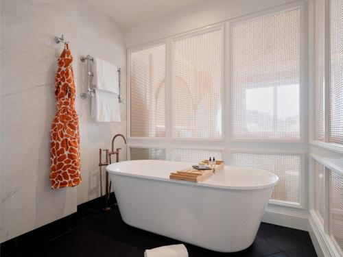 Suite Presidencial del hotel Only You Valencia. Foto 3