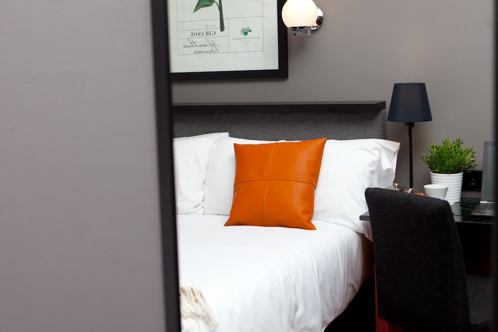 Habitación Doble Pequeña del hotel Malcom and Barret. Foto 5