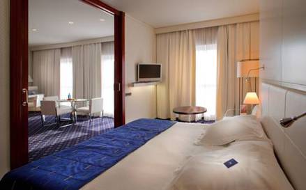 Junior suite del hotel Sh Valencia Palace. Foto 1