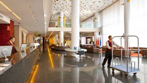 Habitación doble del hotel Sh Valencia Palace. Foto 1