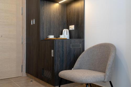 Habitación Doble Estándar del hotel y apartamentos Plaza De La Luz Cádiz. Foto 1