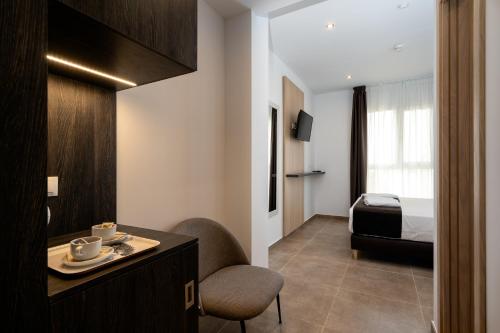 Habitación Doble Estándar del hotel y apartamentos Plaza De La Luz Cádiz. Foto 3