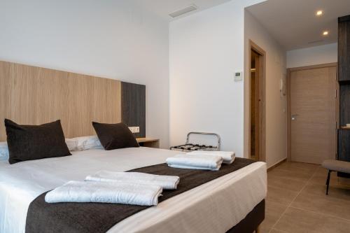 Habitación Doble Estándar del hotel y apartamentos Plaza De La Luz Cádiz. Foto 4