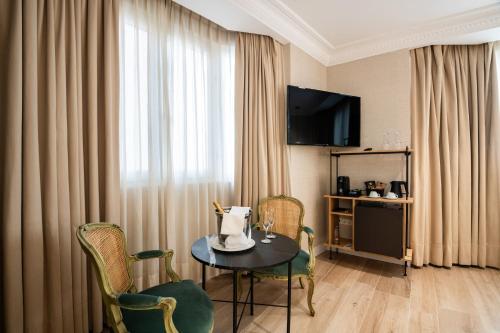 Habitación Premium del hotel Melia Plaza. Foto 4