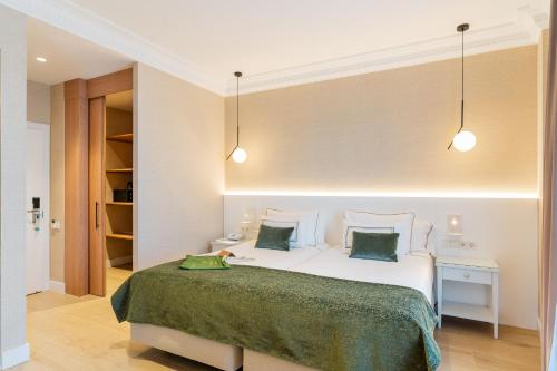 Suite Junior Executive del hotel Melia Plaza. Foto 1