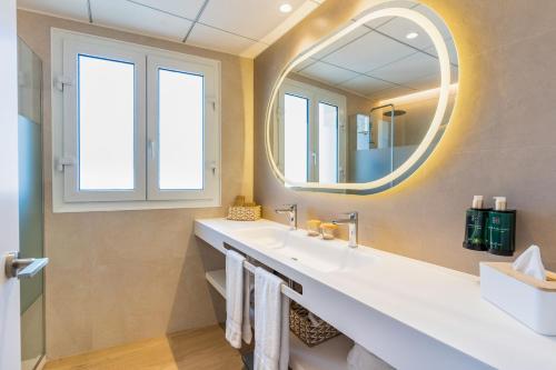 Suite Junior Executive del hotel Melia Plaza. Foto 8