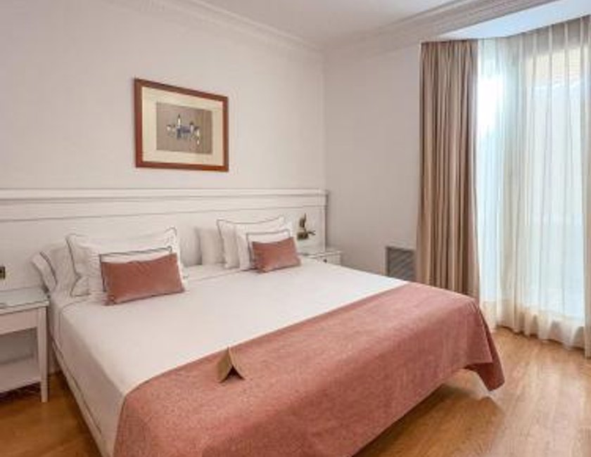 Habitación Meliá Clásica con vistas interiores del hotel Melia Plaza