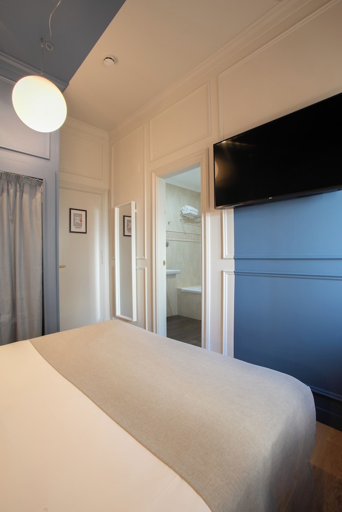 Habitación Pequeña, 1 cama de matrimonio del hotel Olympia Cónsul del Mar. Foto 4