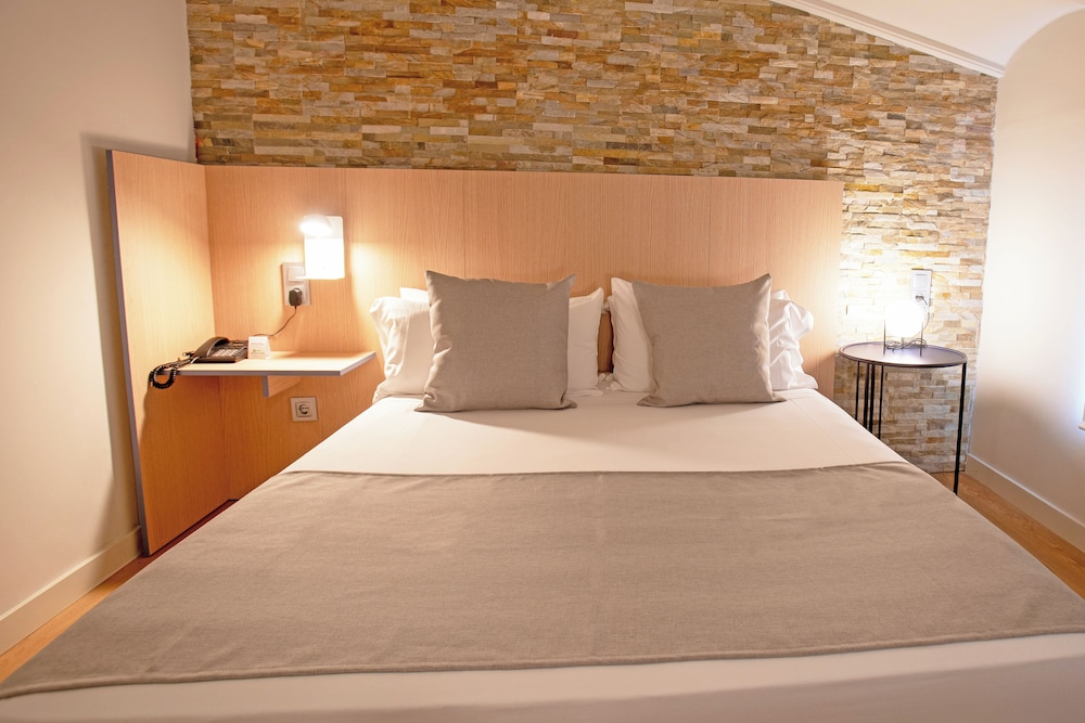 Habitación con 1 cama doble o 2 individuales, terraza del hotel Olympia Cónsul del Mar. Foto 2