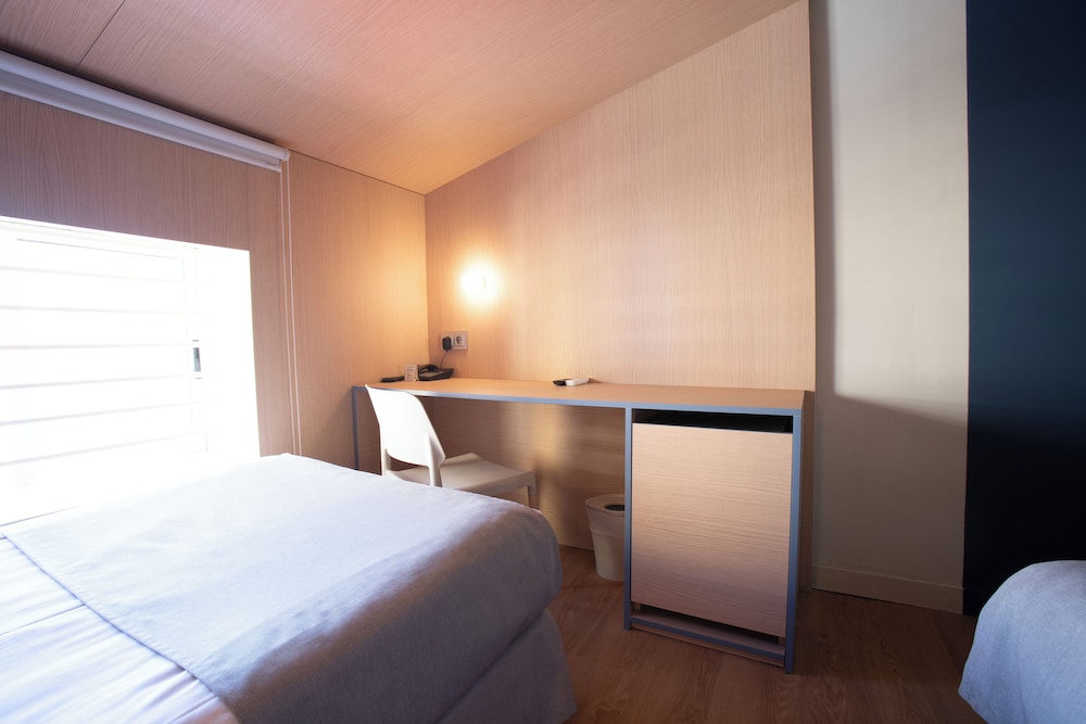 Habitación triple del hotel Olympia Cónsul del Mar. Foto 2