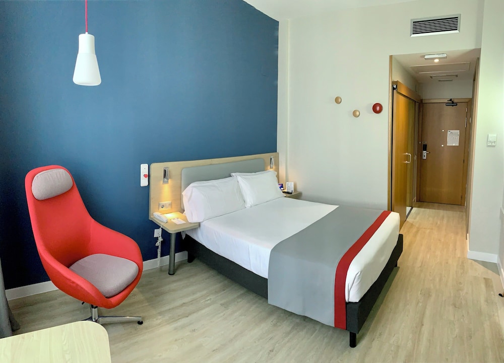 Habitación estándar, 1 cama doble, accesible para personas con discapacidad del hotel Holiday Inn Express Valencia Ciudad De Las Ciencias, An Ihg. Foto 6