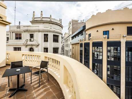 Habitación doble Balcón o Terraza Premium del hotel Catalonia Excelsior. Foto 1