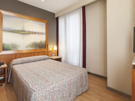 Habitación individual del hotel Catalonia Excelsior