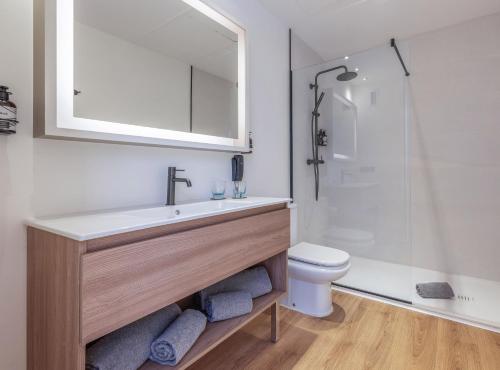 El Estudio con terraza del hotel Innside Valencia Oceanic