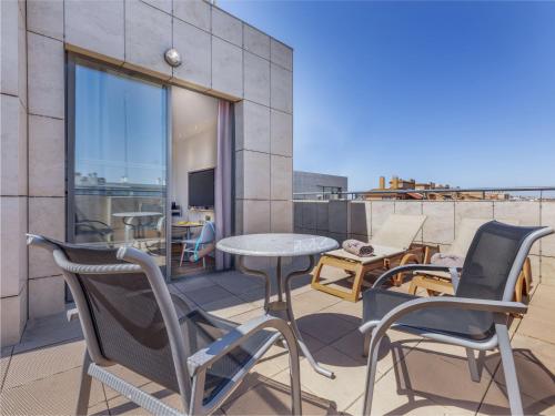 El Estudio con terraza del hotel Innside Valencia Oceanic. Foto 2