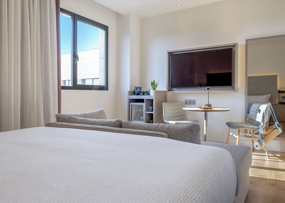 The Loft Vista ciudad del hotel Innside Valencia Oceanic. Foto 4