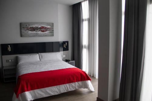 Habitación Doble - 2 camas del hotel Santa Eulalia. Foto 3