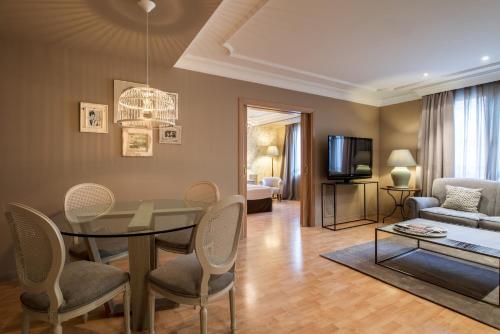 Suite Junior del hotel Vincci Lys. Foto 3