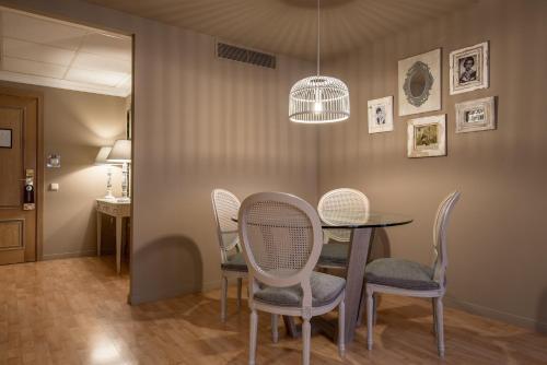 Suite Junior del hotel Vincci Lys. Foto 9