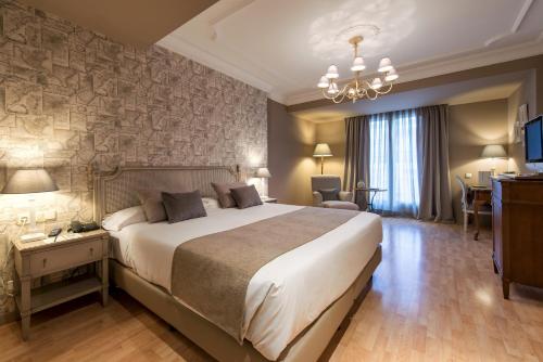 Habitación Doble Deluxe del hotel Vincci Lys. Foto 1
