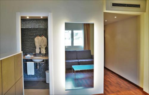 Suite Junior del hotel Port Feria Valencia. Foto 4