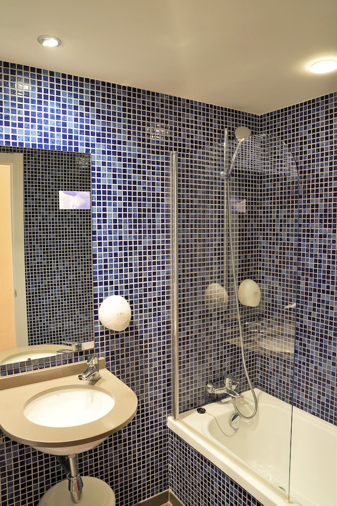 Habitación L del hotel Port Feria Valencia