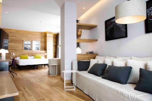 Suite del hotel Zenit San Sebastián. Foto 1
