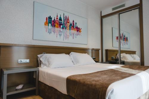 Suite Junior del hotel Mas Camarena. Foto 1