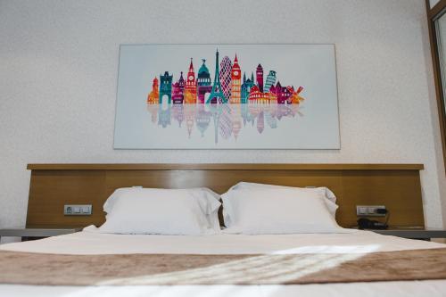 Suite Junior del hotel Mas Camarena. Foto 4