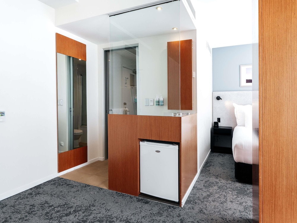 Suite ejecutiva, 1 cama de matrimonio grande del hotel Novotel Christchurch Cathedral Square. Foto 6