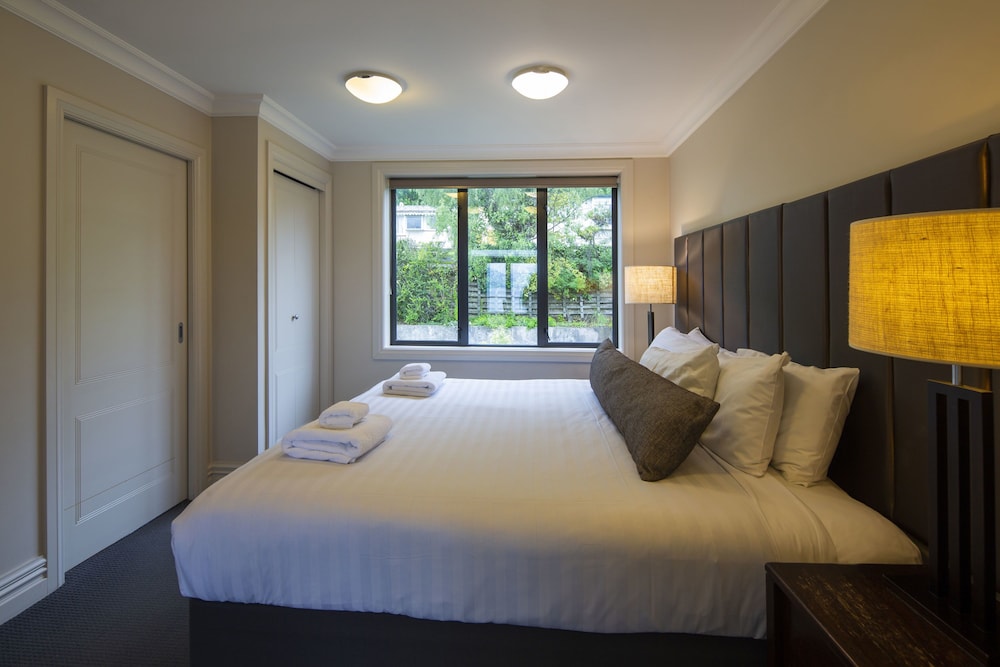 Suite con Vistas al Lago de 2 Dormitorios del hotel Peppers Beacon Queenstown