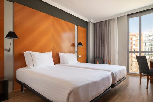 Habitación Doble - 1 o 2 camas del hotel DORMA Juan de Austria. Foto 8