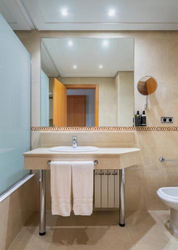 Suite Junior del hotel DORMA Juan de Austria. Foto 2