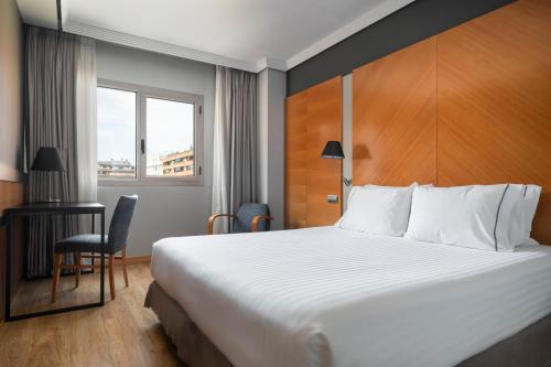 Suite Junior del hotel DORMA Juan de Austria. Foto 5