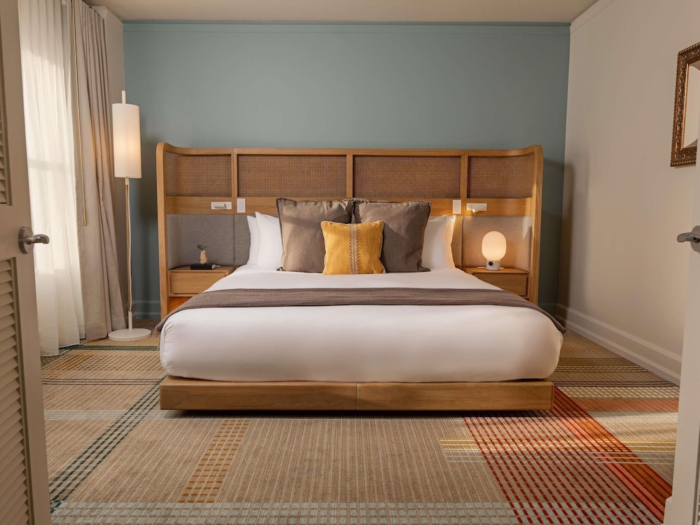 SUITE PREMIER DE UNA HABITACIÓN EN ESQUINA, 1 Cama King, 550 SF, 51 SM, Vistas a la Ciudad, Nespresso del hotel Andra Seattle Mgallery Collection. Foto 5